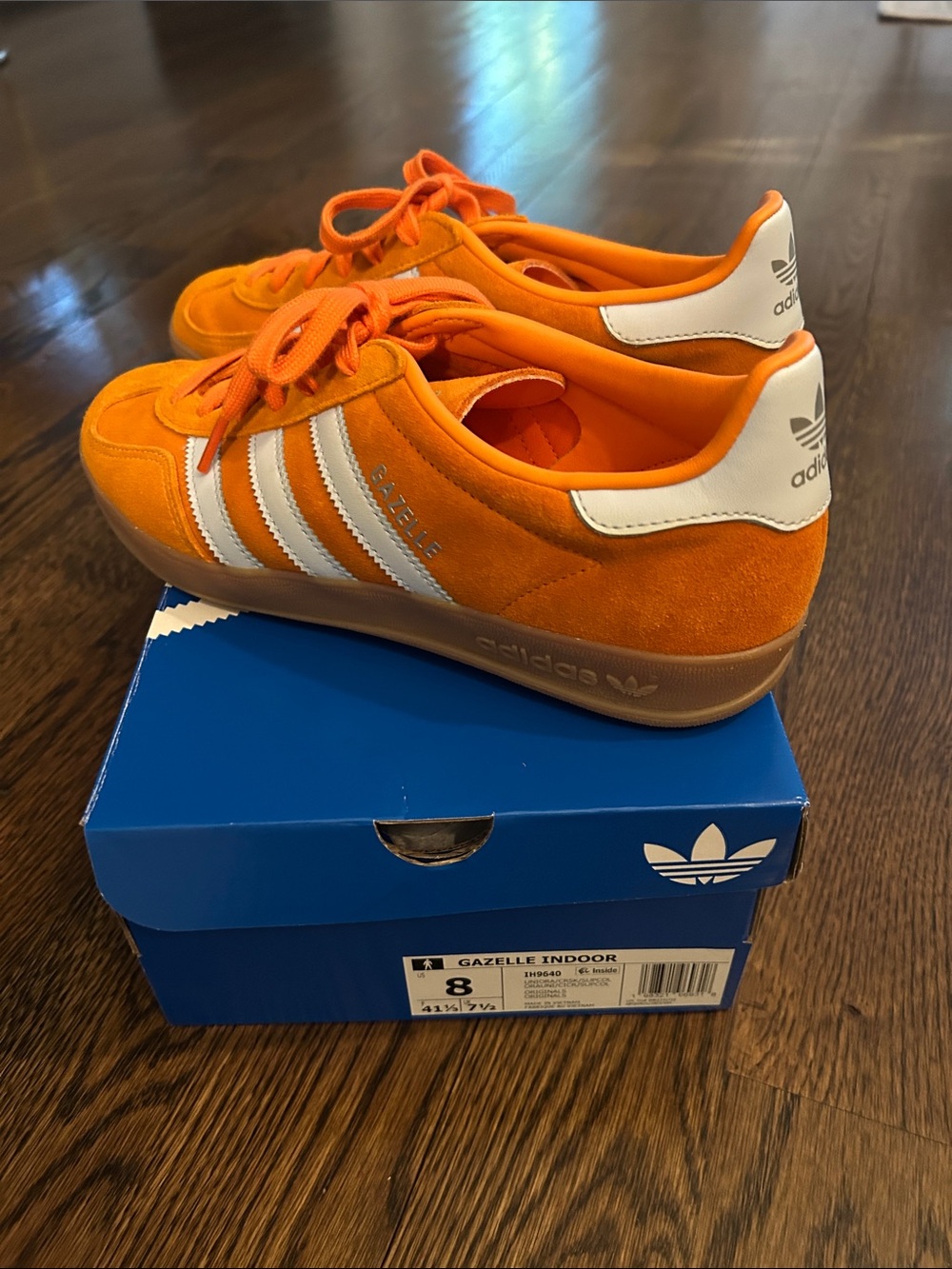 Adidas Gazelle indoor orange suede shoes with light blue stripes - Picture 4 of 5
